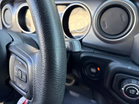 Used 2021 Jeep Wrangler Sport image 22