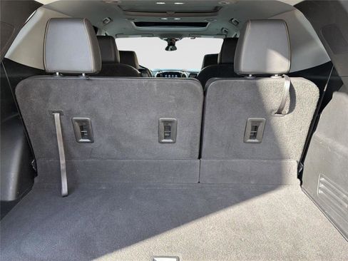 Used 2021 Chevrolet Traverse RS image 19
