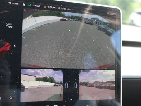 Used 2022 Tesla Model Y Long Range AWD/4WD image 18