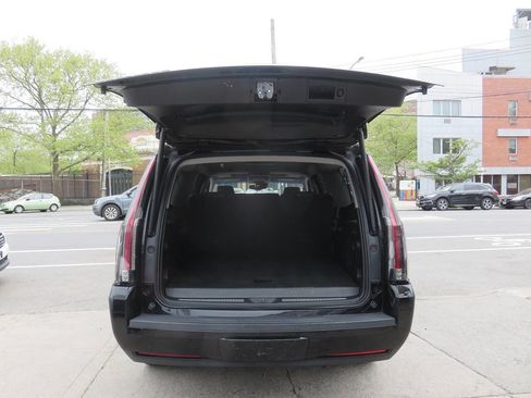 Used 2015 Cadillac Escalade ESV Premium AWD/4WD image 29