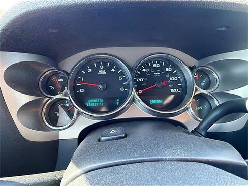 Used 2010 GMC Sierra 1500 SLE w/ Regional Value Package image 17