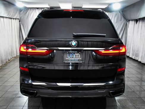 Used 2021 BMW X7 M50i w/ Dynamic Handling Package AWD/4WD image 5
