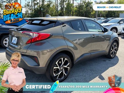 Used 2021 Toyota C-HR XLE FWD image 7