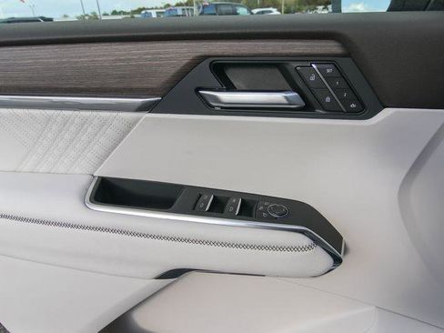 New 2026 GMC Acadia Denali w/ Super Cruise Package FWD image 14