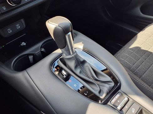 Certified 2026 Honda HR-V LX image 16