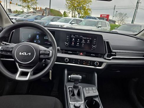 Used 2024 Kia Sportage LX AWD/4WD image 38
