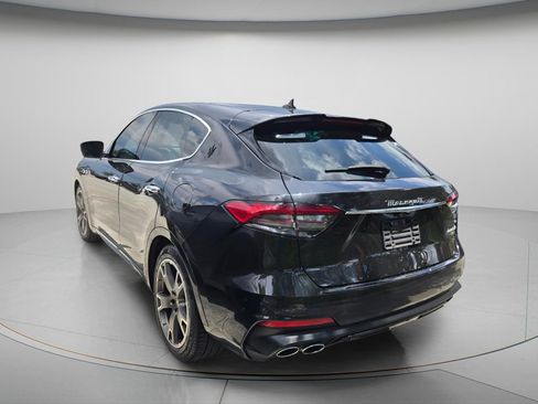 Used 2022 Maserati Levante Modena AWD/4WD image 7