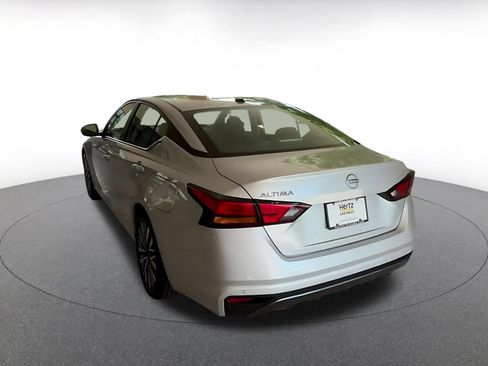 Used 2026 Nissan Altima 2.5 SV FWD image 11