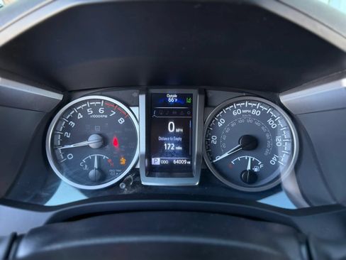 Used 2021 Toyota Tacoma Limited w/ Nightshade Package AWD/4WD image 35