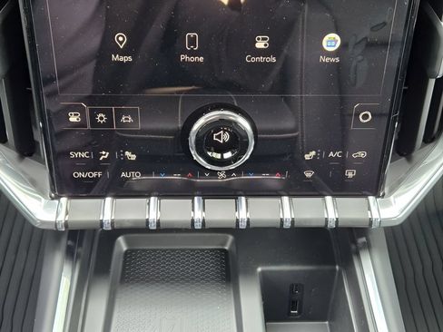 New 2026 GMC Acadia Elevation w/ Elevation Premium Package FWD image 13