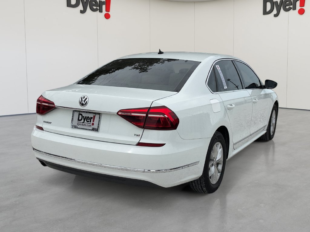 Used 2017 Volkswagen Passat 1.8T S FWD image 5