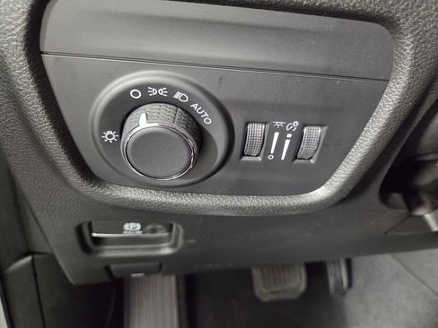 New 2025 Jeep Grand Cherokee Laredo w/ MOPAR Finishing Package image 19