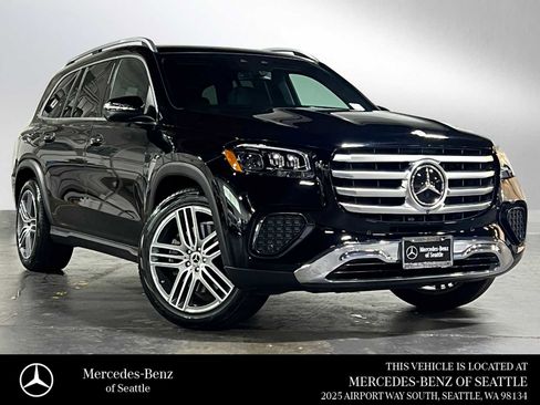 Used 2025 Mercedes-Benz GLS 450 4MATIC image 1