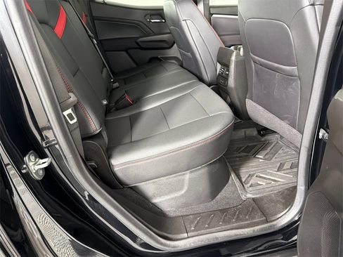 Used 2026 Chevrolet Colorado Z71 w/ Technology Package image 17