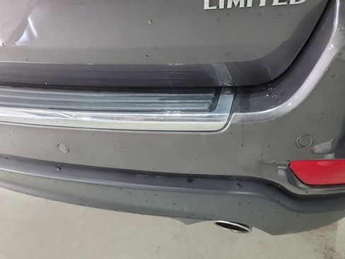 Used 2016 Jeep Grand Cherokee Limited image 15