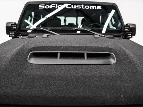 Used 2026 Jeep Gladiator Sport image 29