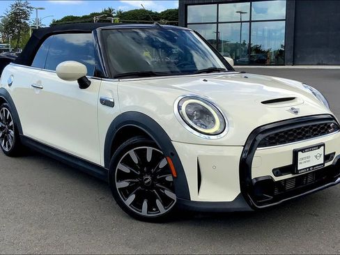 Certified 2022 MINI Cooper S w/ Driver Assistance Package image 34
