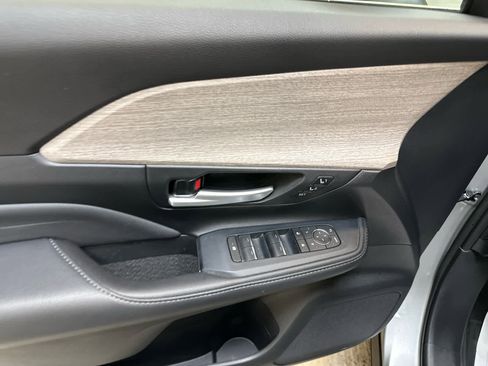 Used 2024 Toyota Grand Highlander Platinum image 28