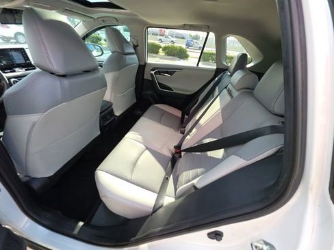 Used 2019 Toyota RAV4 Limited w/ Cold Weather Package AWD/4WD image 24