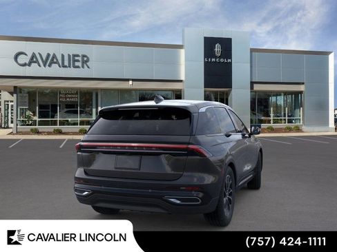 Used 2026 Lincoln Nautilus Premier w/ Equipment Group 102A AWD/4WD image 8