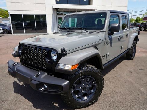 Used 2023 Jeep Gladiator Sport AWD/4WD image 46