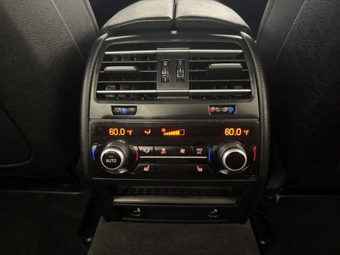 Used 2013 BMW 740Li xDrive AWD/4WD image 32