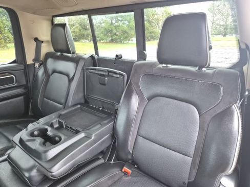 Used 2019 RAM 1500 Laramie AWD/4WD image 37