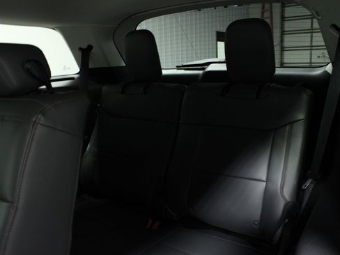 Used 2025 Ford Explorer Active w/ Active Comfort Package image 14