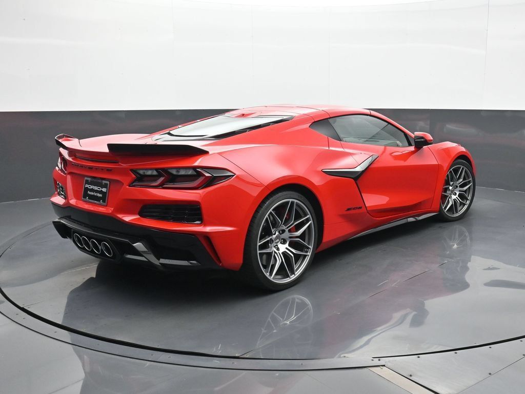 Used 2024 Chevrolet Corvette Z06 w/ Battery Protection Package RWD image 17