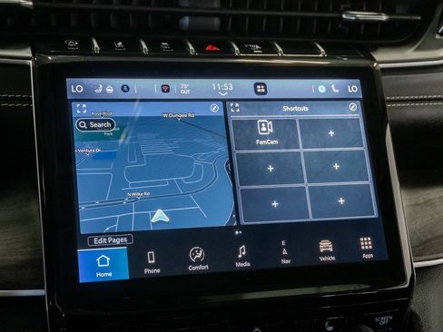 Used 2023 Jeep Grand Cherokee L Limited w/ Black Appearance Package image 17