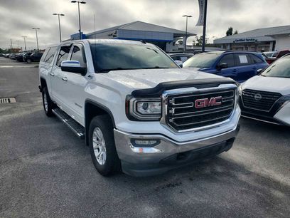Used 2017 GMC Sierra 1500 SLE w/ SLE Value Package