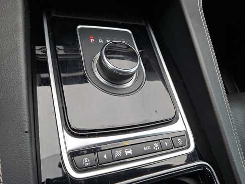 Used 2020 Jaguar F-PACE R-Sport AWD/4WD image 16