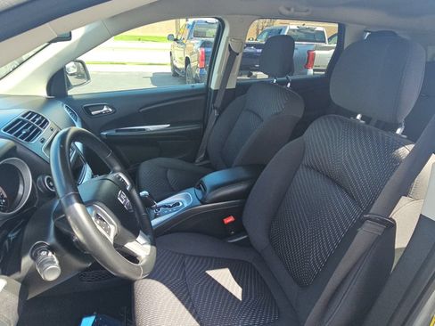 Used 2018 Dodge Journey SE w/ Connectivity Group FWD image 22