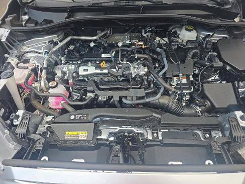 Used 2023 Toyota Corolla Cross AWD Hybrid image 13