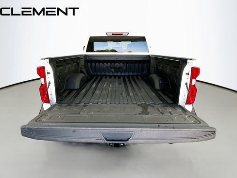 Used 2022 Chevrolet Silverado 2500 LT w/ Convenience Package AWD/4WD image 11