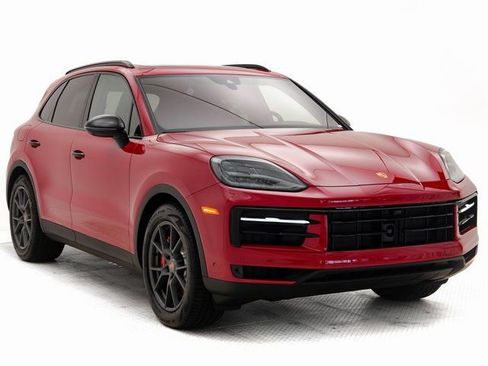 New 2025 Porsche Cayenne S image 34