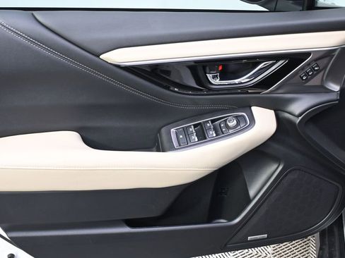 Certified 2025 Subaru Outback Limited image 22