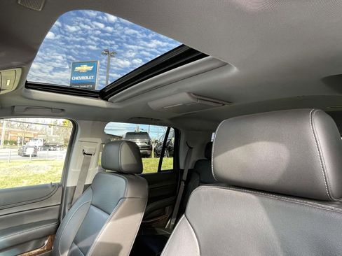 Used 2019 Chevrolet Tahoe LT w/ LT Signature Package image 18