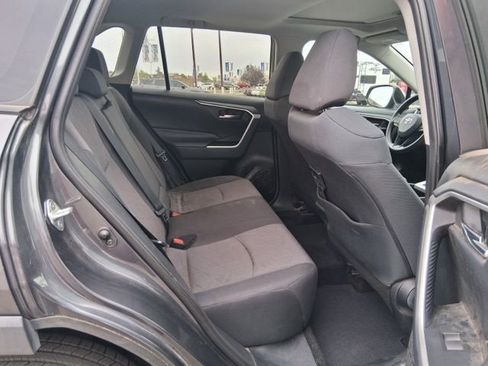 Used 2019 Toyota RAV4 XLE w/ Carpet Mat Package image 12