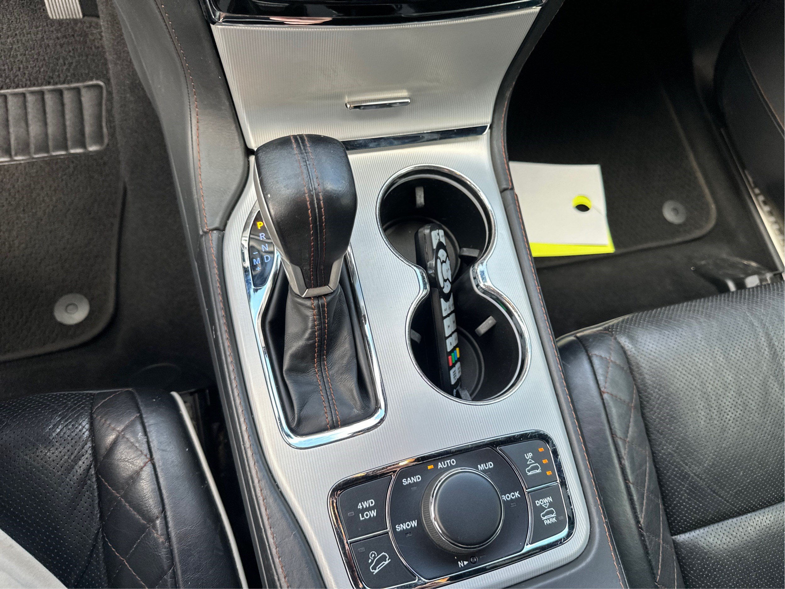 Used 2019 Jeep Grand Cherokee Summit AWD/4WD image 15