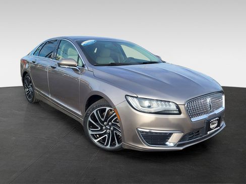 Used 2020 Lincoln MKZ w/ Convenience Package image 2