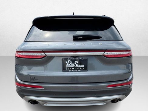 Used 2022 Lincoln Corsair AWD w/ Equipment Group 101A image 6