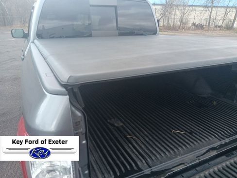 Used 2018 Nissan Titan SV w/ SV Convenience Package image 16