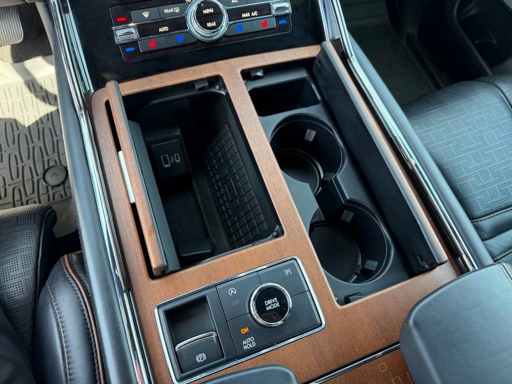 Used 2024 Lincoln Navigator Black Label AWD/4WD image 24