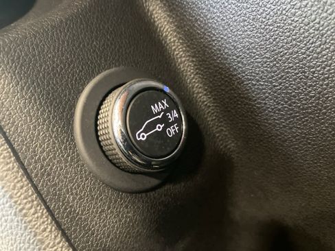 Used 2023 Cadillac XT4 Sport image 14