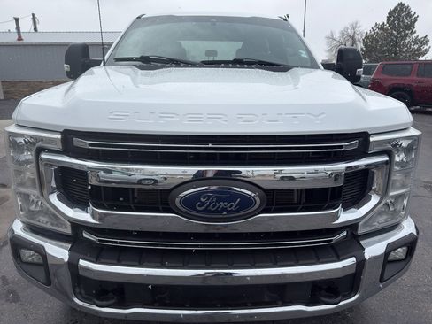 Used 2022 Ford F350 XLT AWD/4WD image 3
