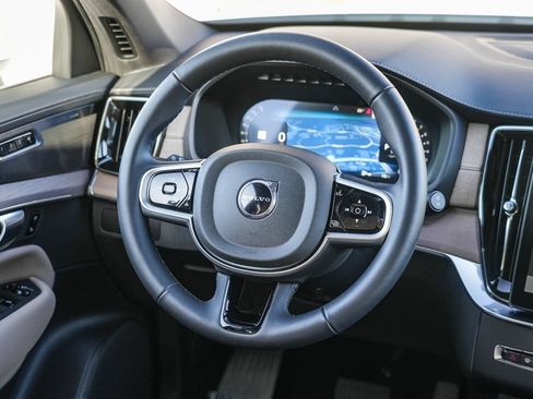 Used 2026 Volvo XC90 B6 Plus w/ Protection Package Premier AWD/4WD image 17