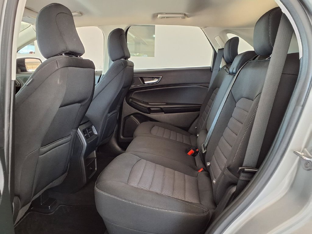 Used 2023 Ford Edge SE AWD/4WD image 14