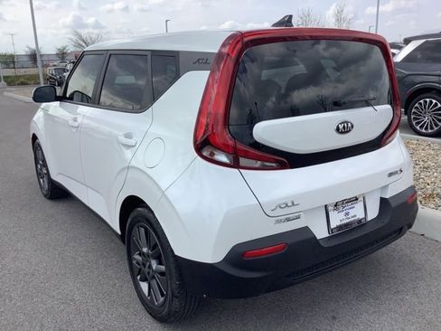 Used 2021 Kia Soul S image 7