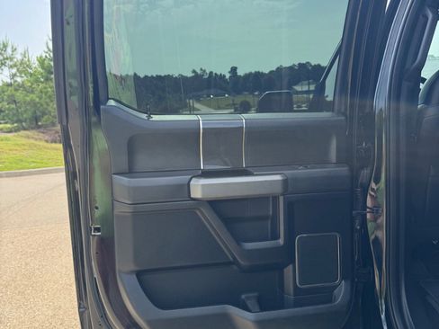 Used 2018 Ford F150 Raptor w/ Equipment Group 802A Luxury image 34